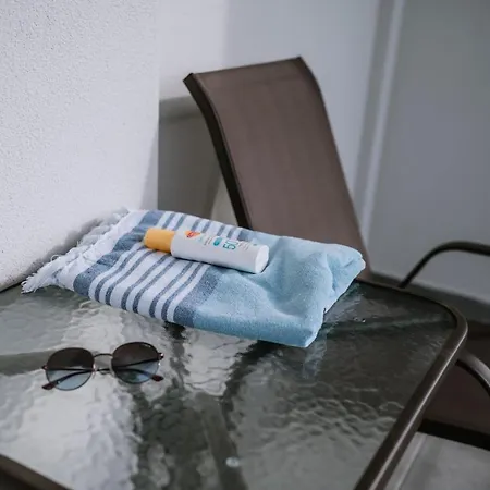 Crystal شقة إيريسوس